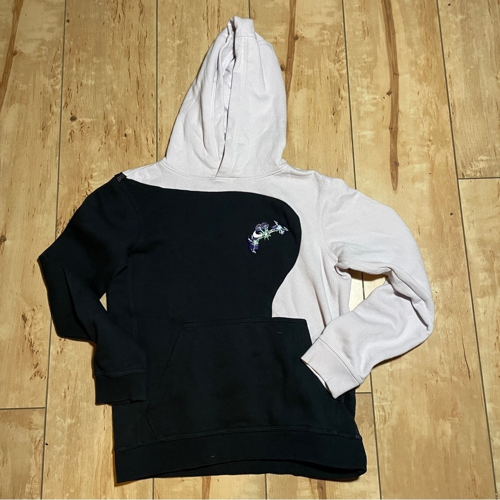 Nike Club Galaxy Black And Lavender Pullover Hoodie Kids Size Large
